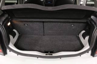 VOLKSWAGEN up! usata, con Sensori di parcheggio posteriori