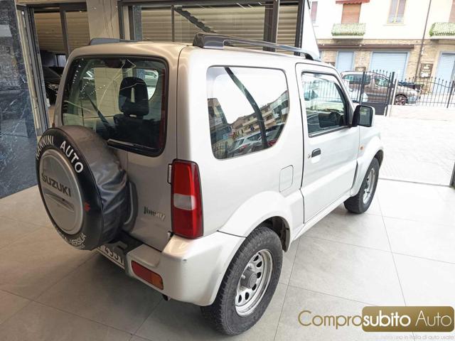 SUZUKI Jimny usata, con Autoradio