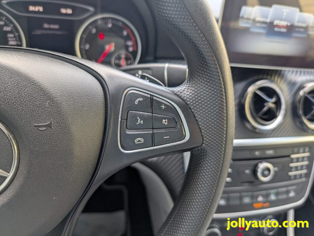 MERCEDES-BENZ GLA 220 usata 28