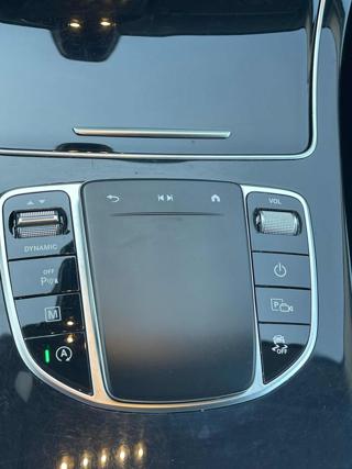 MERCEDES-BENZ GLC 220 usata 20