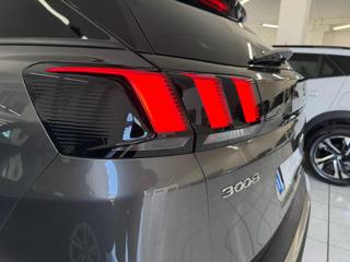 PEUGEOT 3008 usata 27