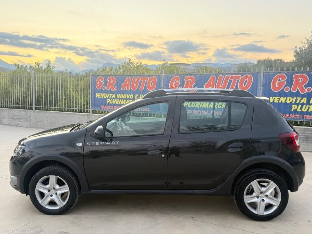 DACIA Sandero usata, con Autoradio