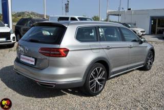 VOLKSWAGEN Passat usata, con USB