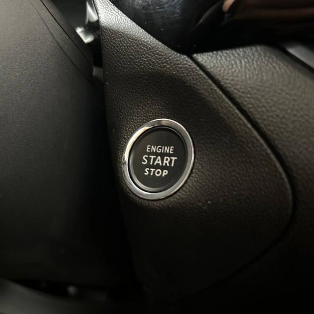 OPEL Grandland usata, con Luci diurne LED