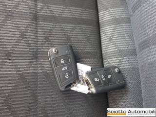 VOLKSWAGEN T-Roc usata, con Sensori di parcheggio posteriori
