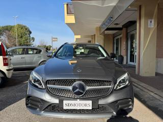 MERCEDES-BENZ C 300 usata, con Airbag