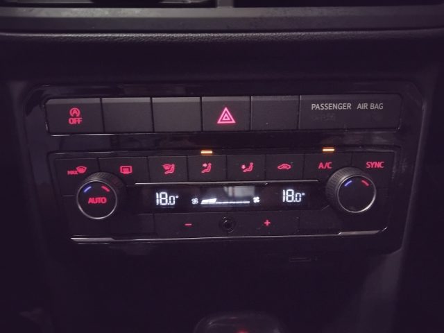 VOLKSWAGEN T-Cross usata 20