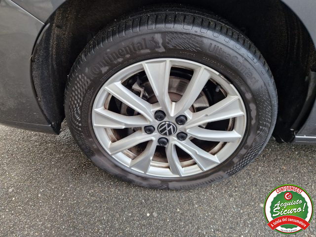 VOLKSWAGEN Multivan usata, con USB