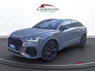 AUDI RS Q3 2.5 quattro s-tronic