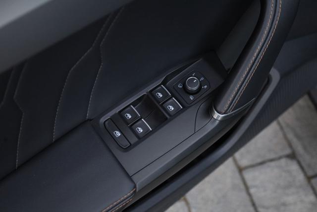 CUPRA Formentor usata, con USB