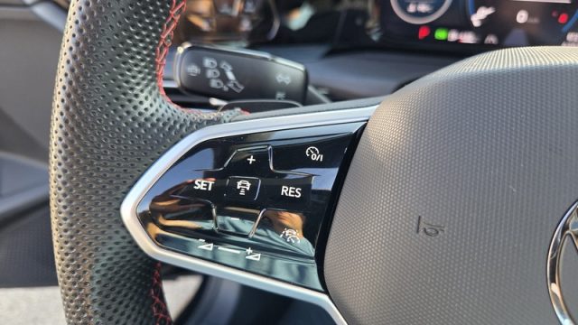 VOLKSWAGEN Golf usata, con Sedili riscaldati