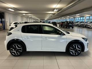 PEUGEOT 208 usata, con Controllo automatico clima