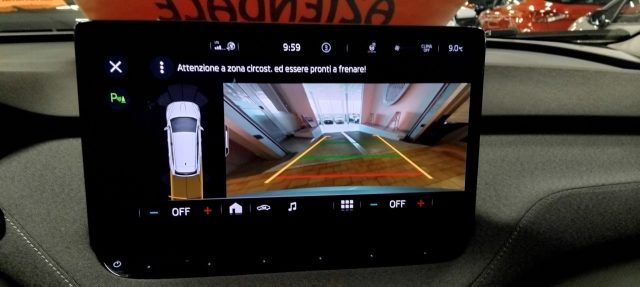 SKODA Enyaq iV usata, con Specchietti laterali elettrici