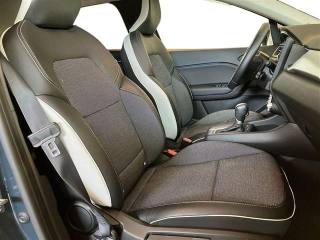 RENAULT Captur usata, con Volante in pelle
