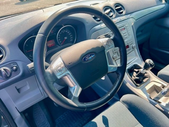 FORD S-Max usata, con Fendinebbia