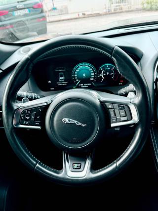 JAGUAR F-Pace usata, con Cronologia tagliandi