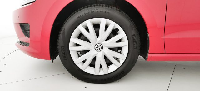 VOLKSWAGEN Golf Sportsvan usata, con Servosterzo