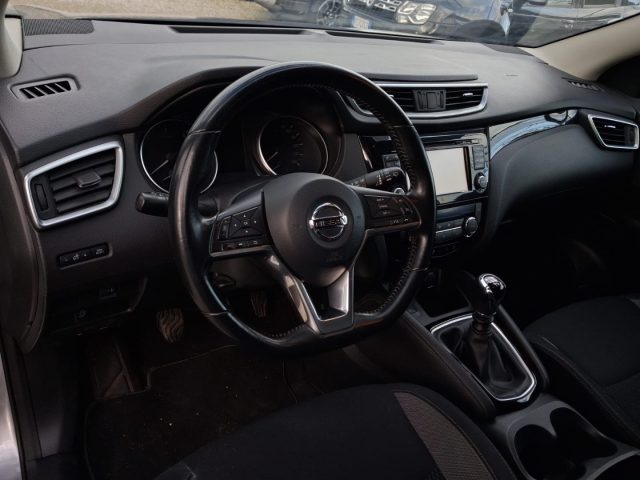 NISSAN Qashqai usata, con Controllo automatico clima
