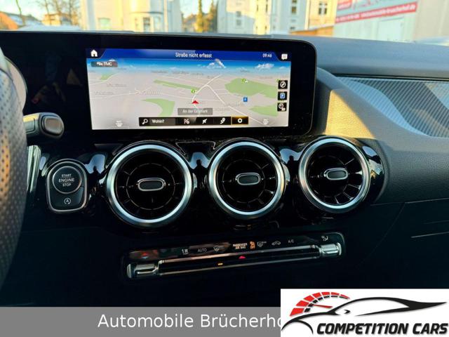 MERCEDES-BENZ GLA 180 usata, con Climatizzatore