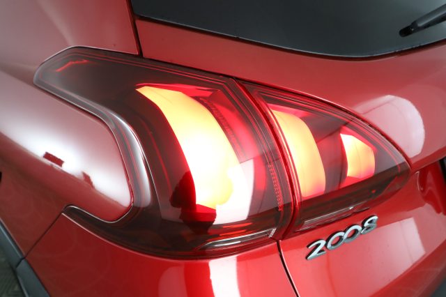 PEUGEOT 2008 usata 14
