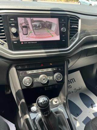 VOLKSWAGEN T-Roc usata, con Autoradio