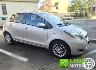 TOYOTA Yaris usata, con Airbag laterali