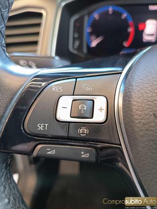 VOLKSWAGEN T-Roc usata 28