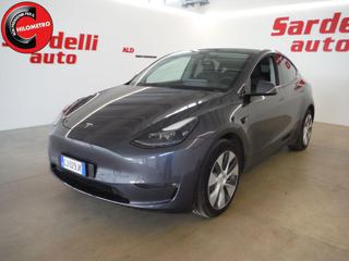 TESLA Model Y Long Range AWD.