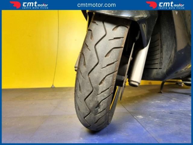 YAMAHA Majesty 400 usata 13