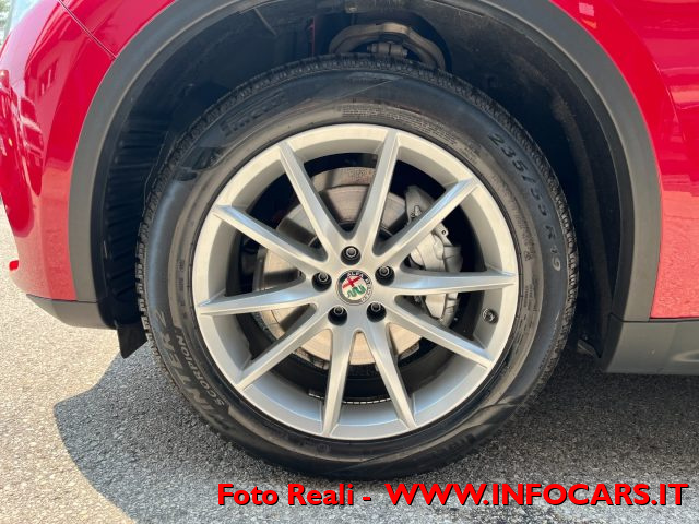 ALFA ROMEO Stelvio usata, con Luci diurne LED