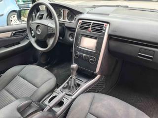 MERCEDES-BENZ B 180 usata, con Chiusura centralizzata