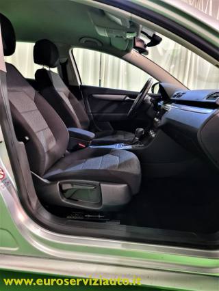 VOLKSWAGEN Passat usata 49
