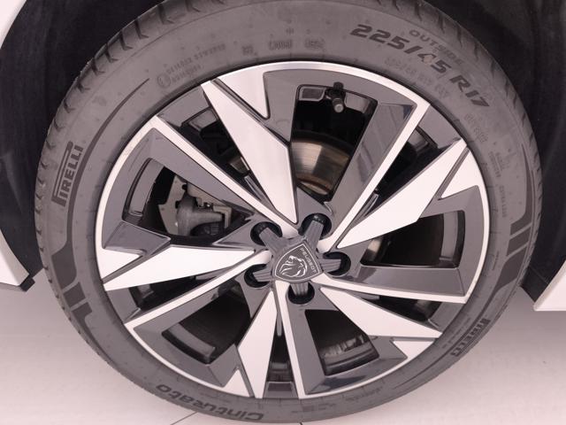 PEUGEOT 308 usata, con Luci diurne LED