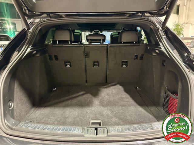 PORSCHE Macan usata, con Portellone posteriore elettrico