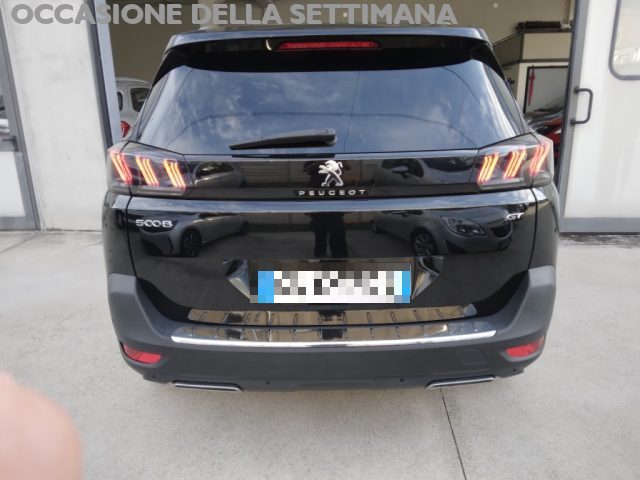 PEUGEOT 5008 usata, con Airbag