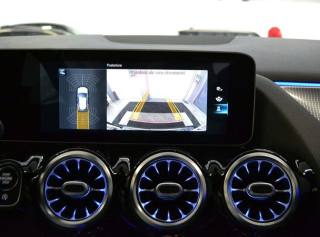 MERCEDES-BENZ GLA 200 usata, con Chiusura centralizzata