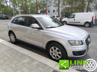 AUDI Q5 usata, con Sensori di parcheggio anteriori
