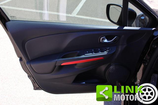 RENAULT Clio usata, con Specchietti laterali elettrici