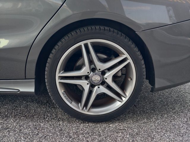 MERCEDES-BENZ CLA 220 usata, con Chiusura centralizzata