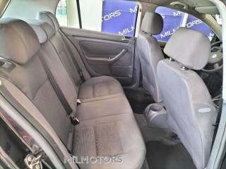 VOLKSWAGEN Golf usata, con ESP