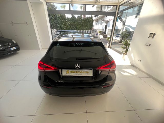 MERCEDES-BENZ A 180 usata, con USB