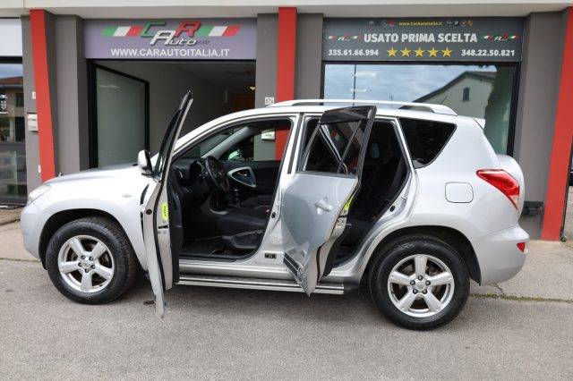 TOYOTA RAV 4 usata 49