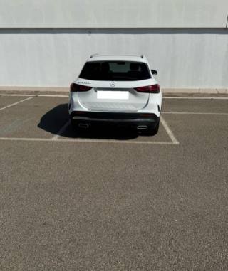 MERCEDES-BENZ GLA 250 usata, con Airbag