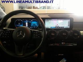 MERCEDES-BENZ GLB 180 usata, con Controllo vocale