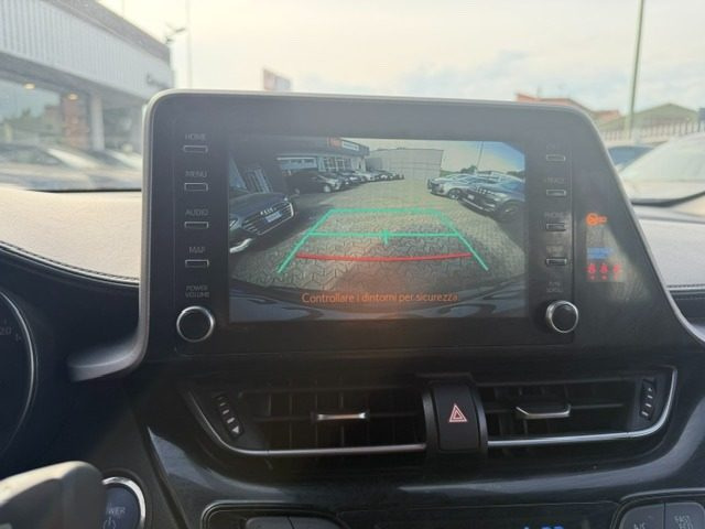 TOYOTA C-HR usata, con Autoradio