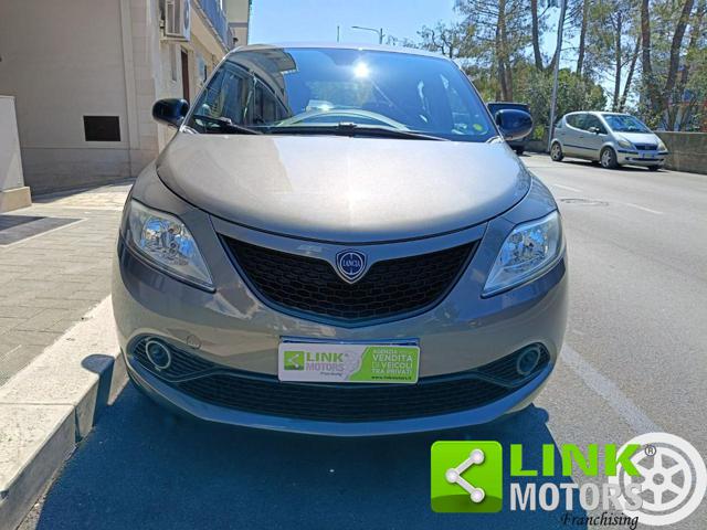 LANCIA Ypsilon usata, con Controllo automatico clima
