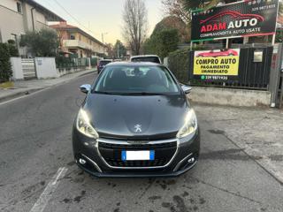 PEUGEOT 208 usata, con Autoradio