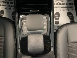 MERCEDES-BENZ GLA 180 usata, con Touch screen