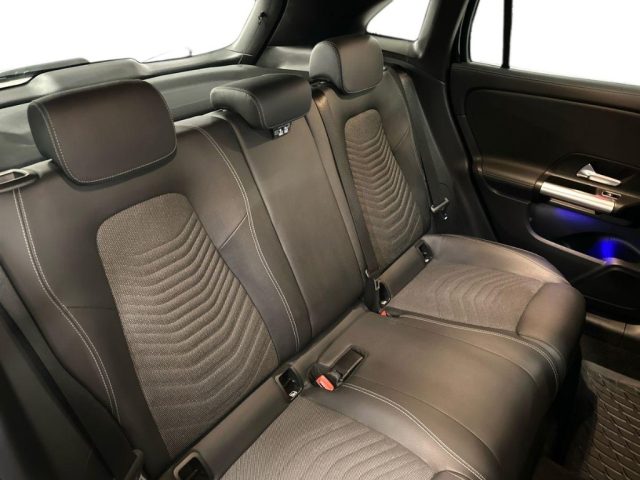 MERCEDES-BENZ GLA 200 usata, con Sistema di navigazione