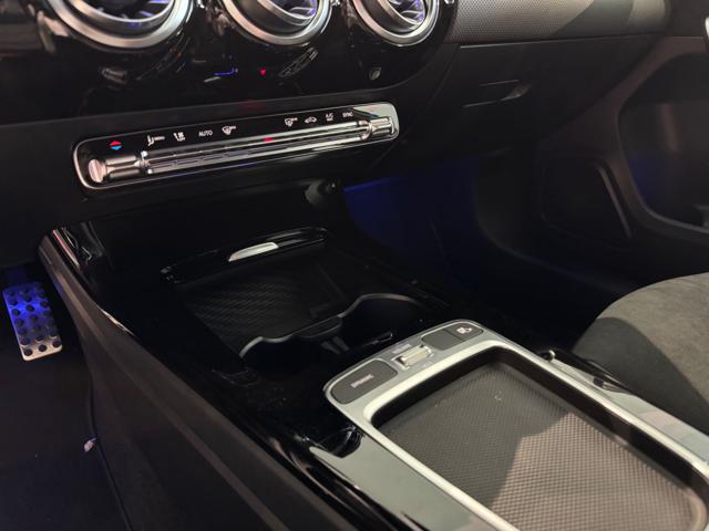 MERCEDES-BENZ A 200 usata, con Park Distance Control